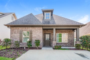 1041 Crawford Ct Chelsea, AL 35043